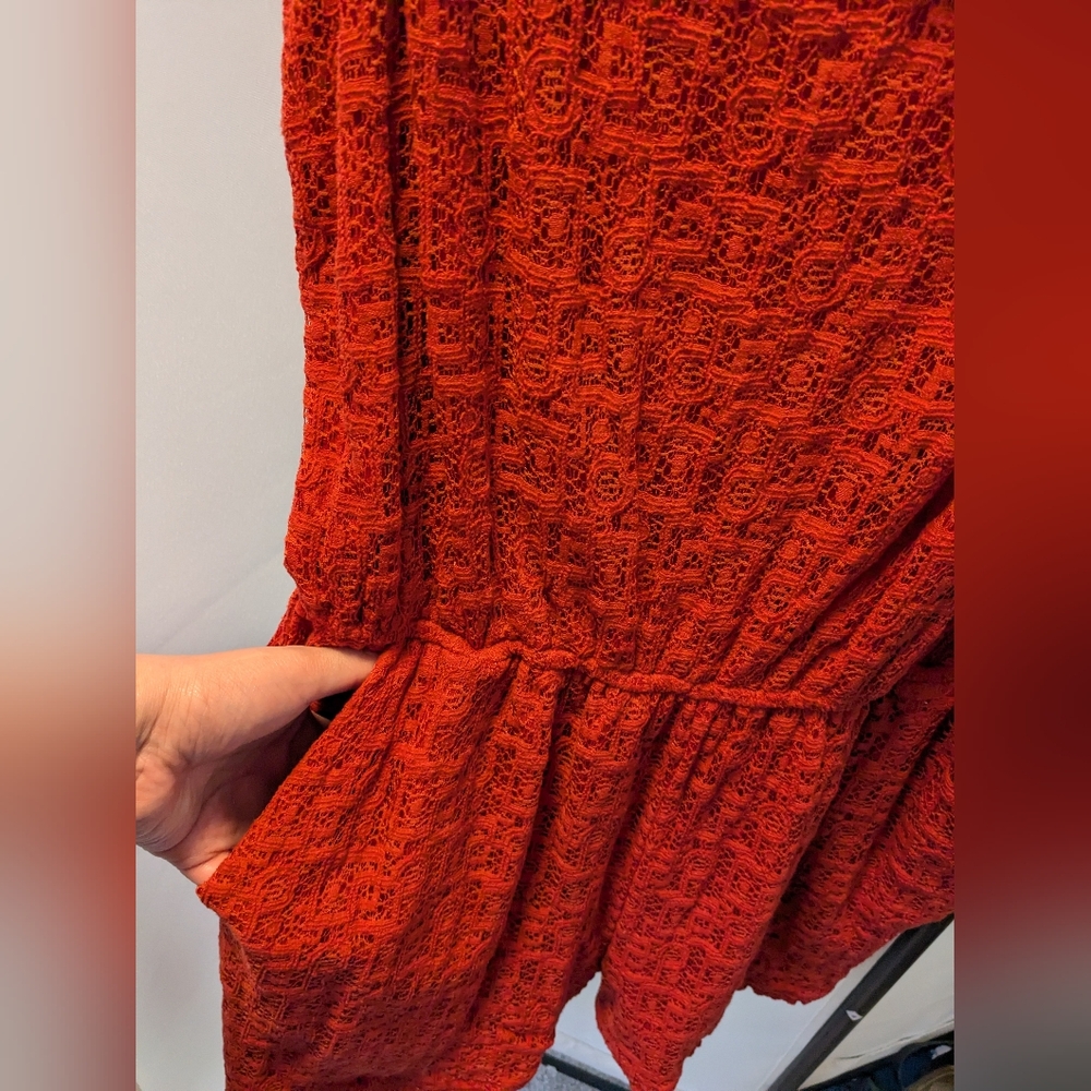 Textured Romper - Picture 3 of 3